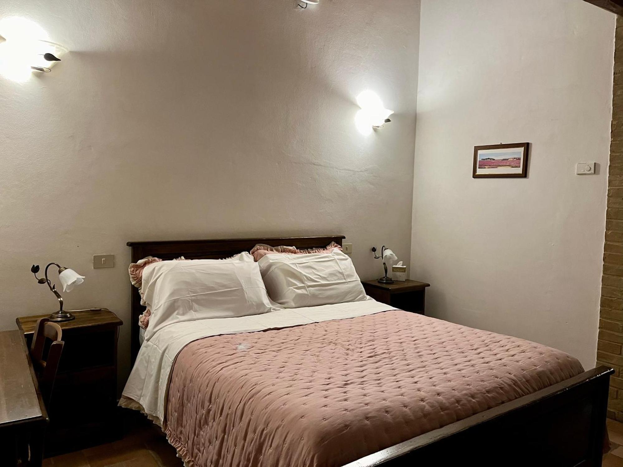 Agriturismo Le Querciole In Val D'Orcia Bagno Vignoni Ruang foto